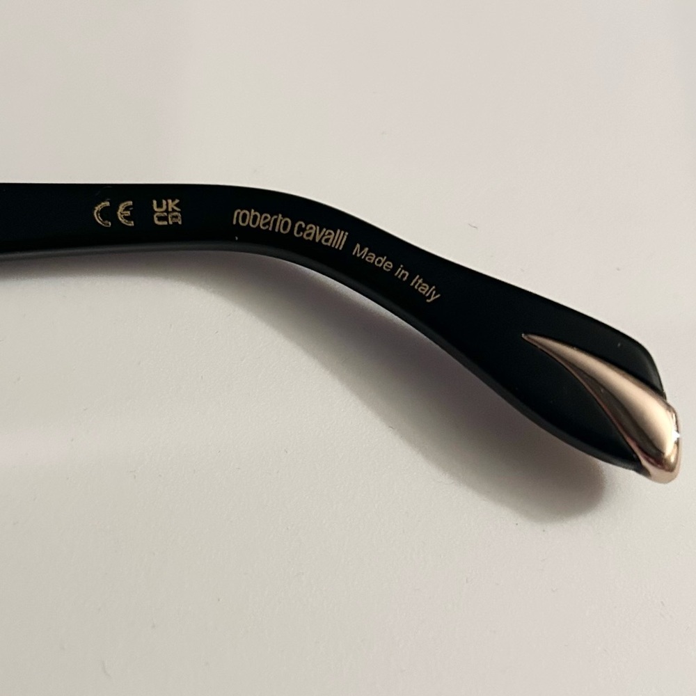 Authentic Roberto Cavalli Unisex Sunglasses Black WTH Gold Detail SRC001M - Picture 6 of 6